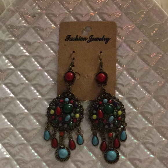 🌹NEW Bejeweled Colorful Statement Dangle Earrings Closet Must Have 🌹 - Picture 3 of 5